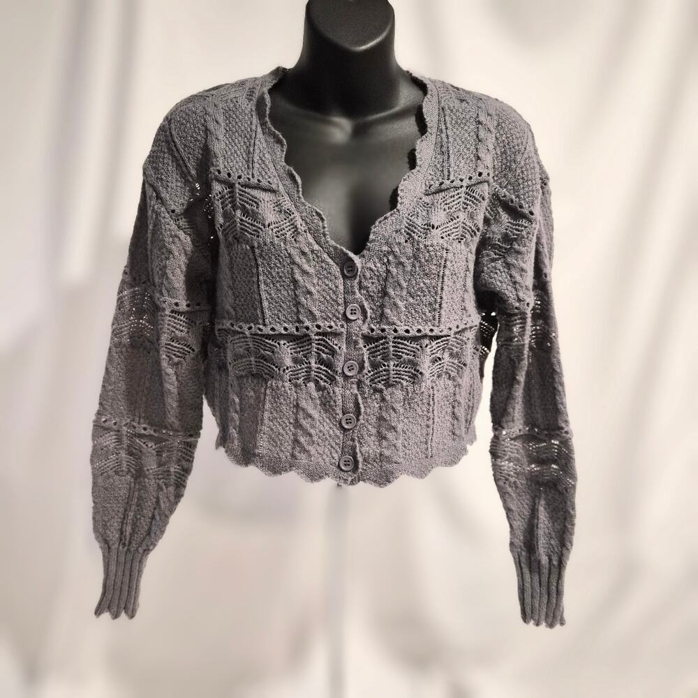 Aster Gray‎ Pointelle Cable Knit Cropped Cardigan Sweater Small Whimsigoth
